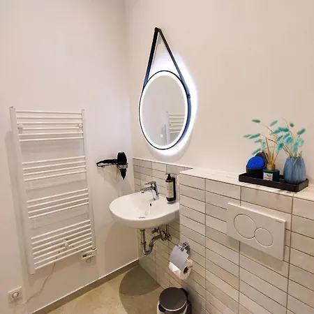 Homely 3 - Cozy Self-check-in In Munich
